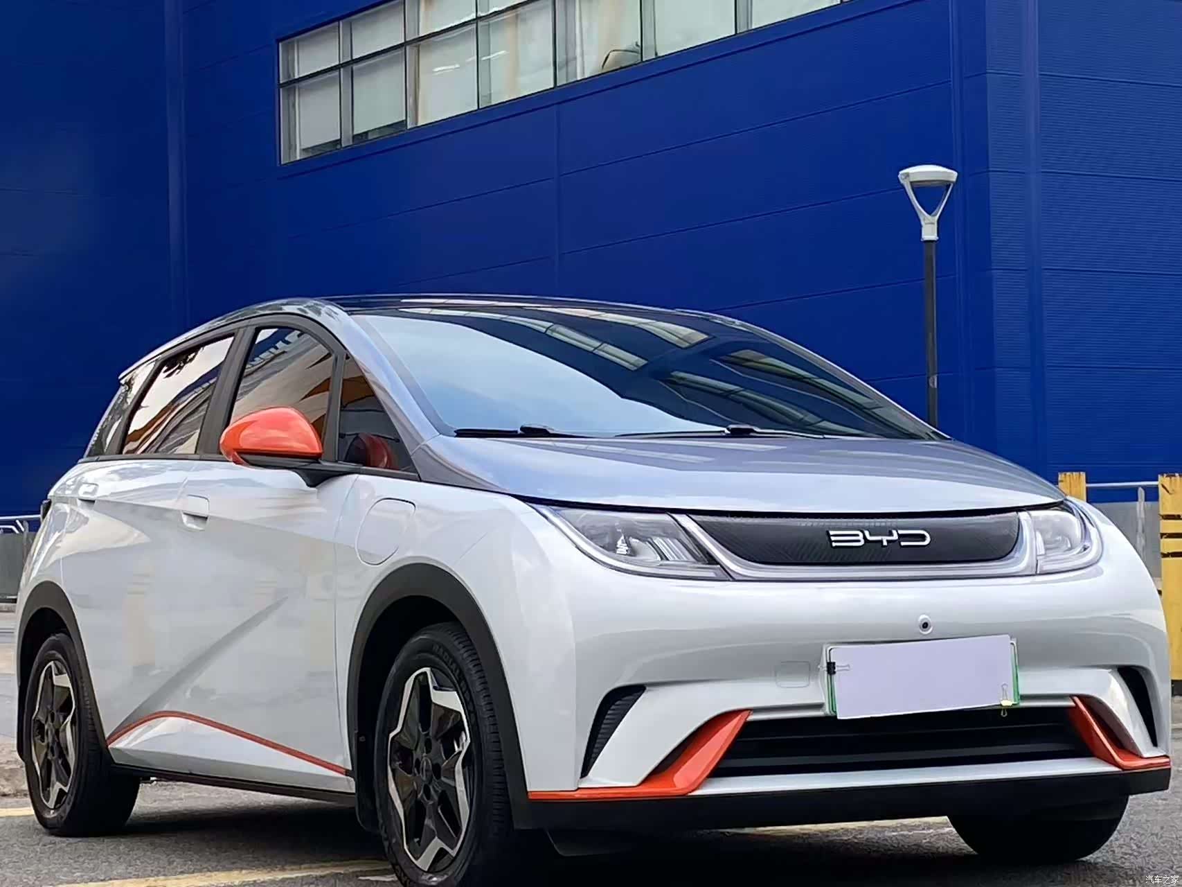 BYD Dolphin, 2022 3