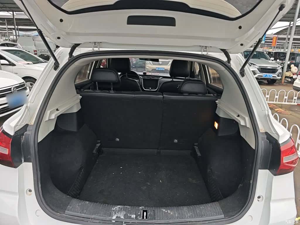 Roewe RX3, 2020 19