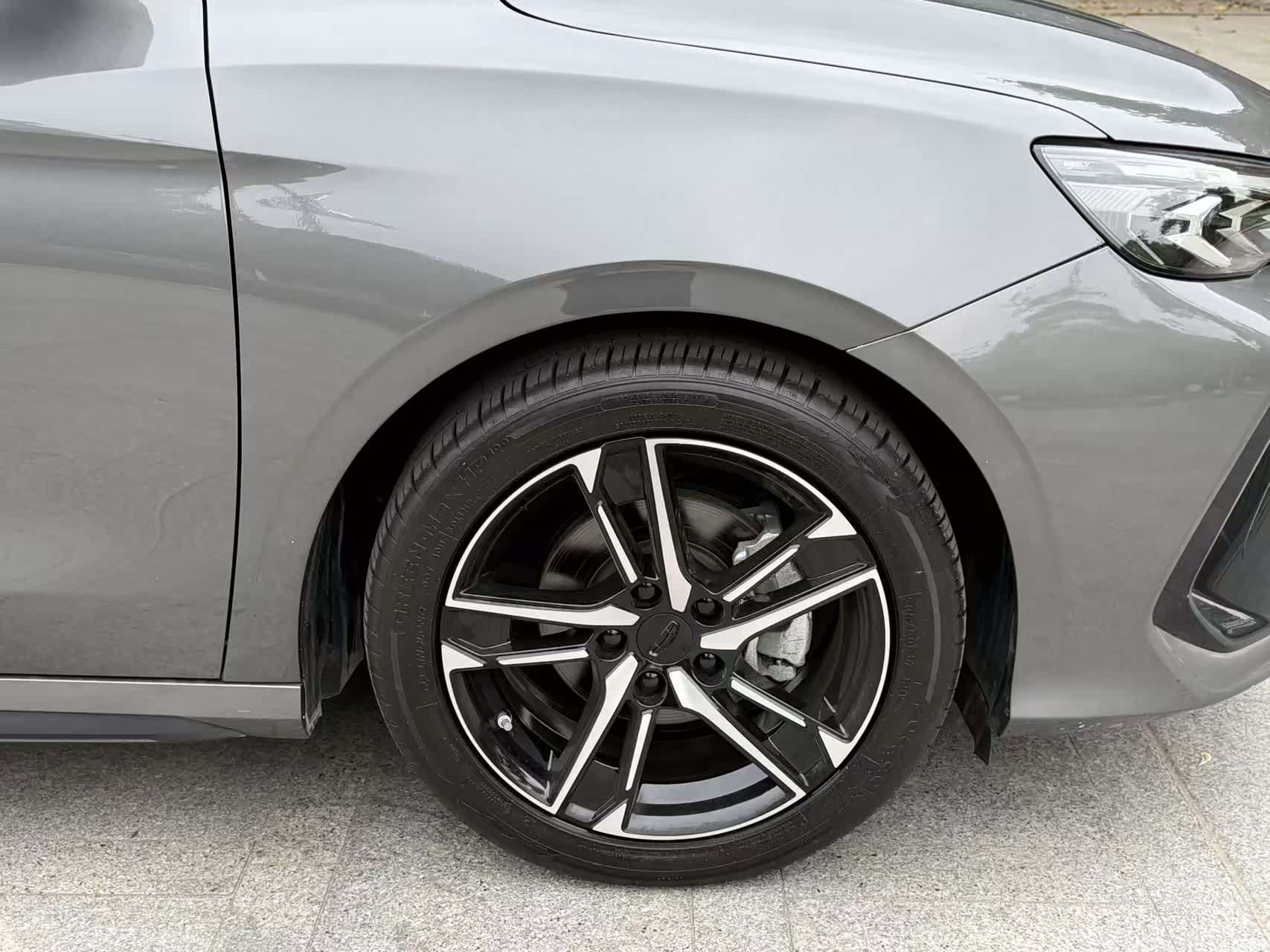 Geely Binray, 2023 15