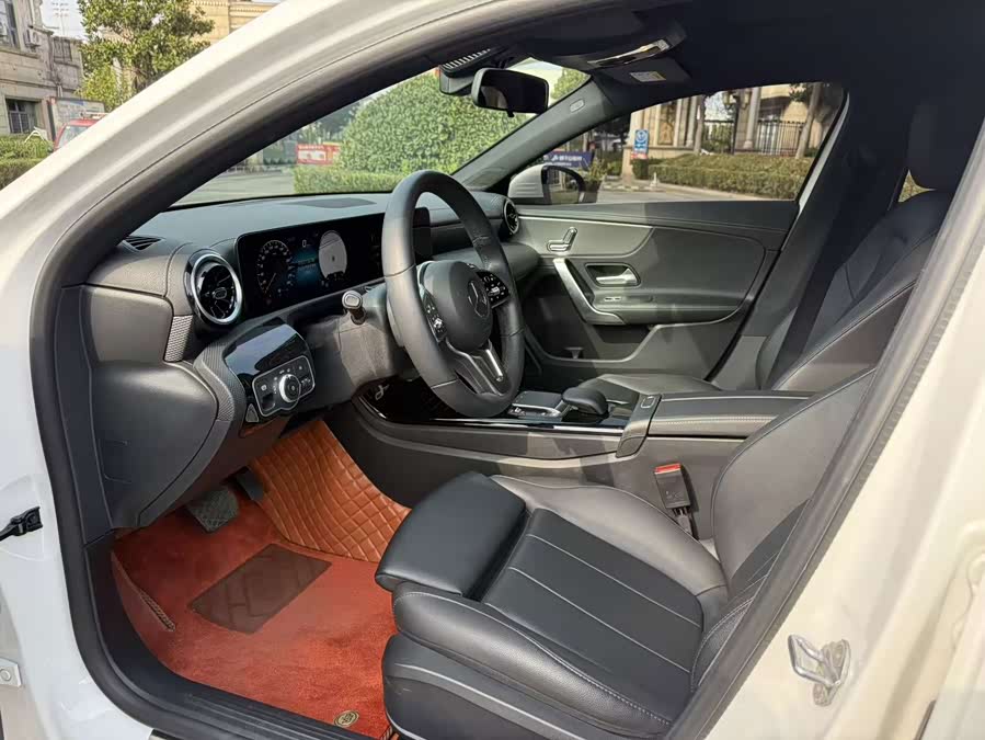 Mercedes-Benz A-Class 2023, фото 12