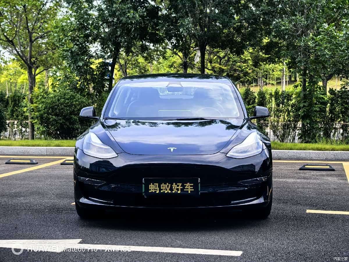 Tesla Model 3, 2022 2
