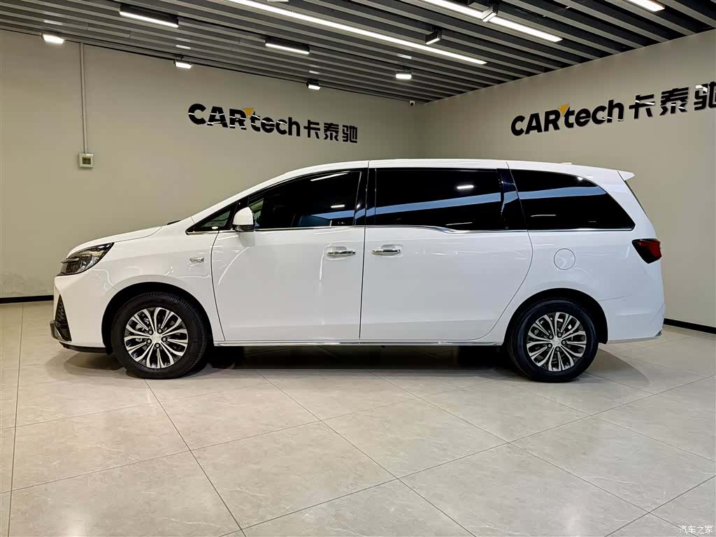 Buick GL8, 2025 6
