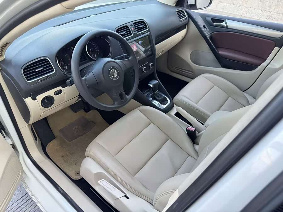 Volkswagen Golf 2010, фото 5