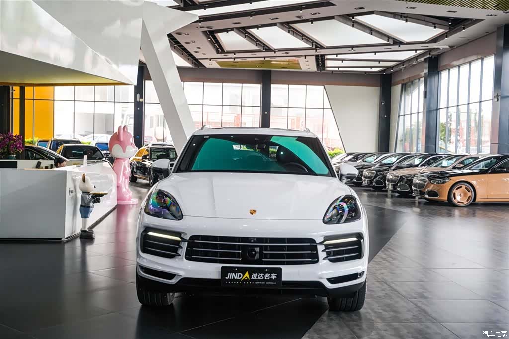 Porsche Cayenne, 2018 все фото