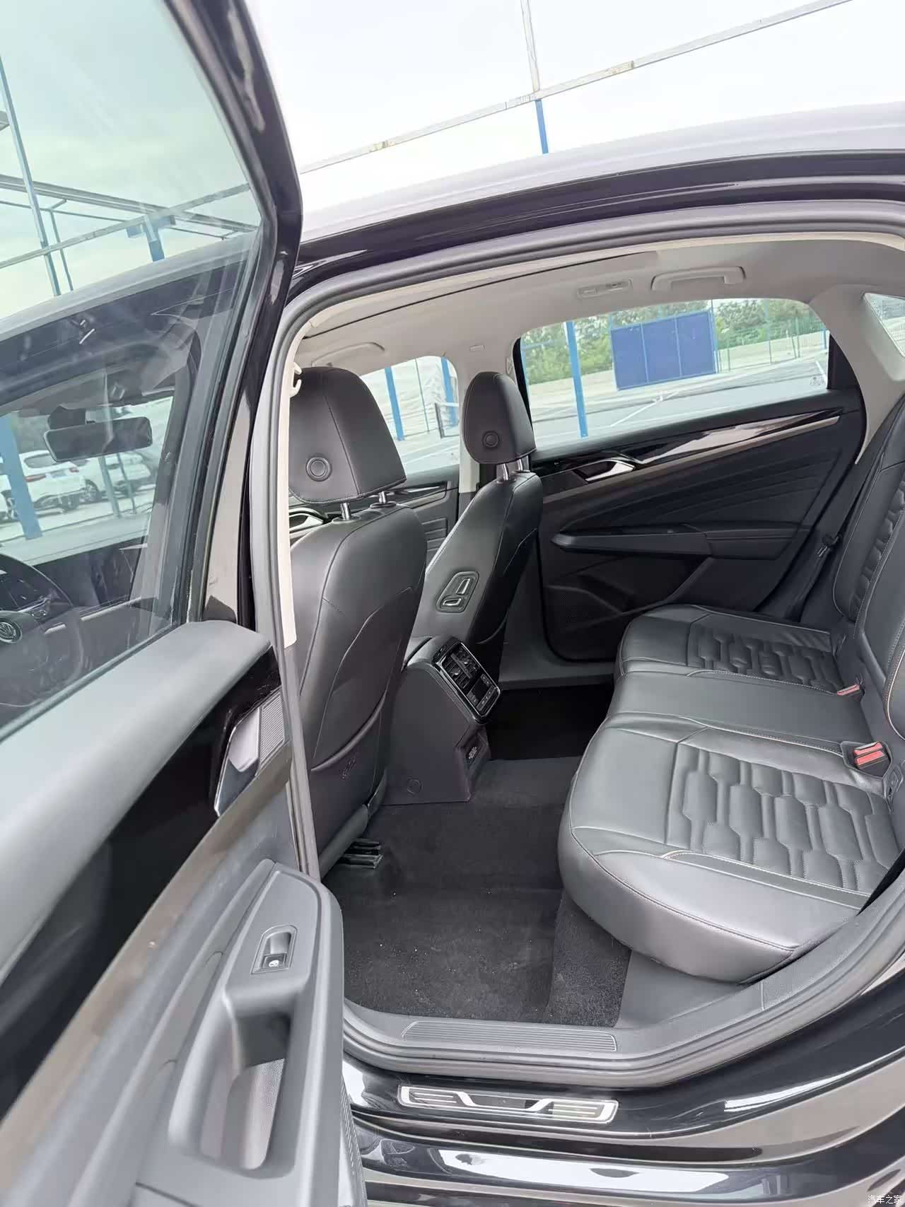 Volkswagen Passat, 2020 6