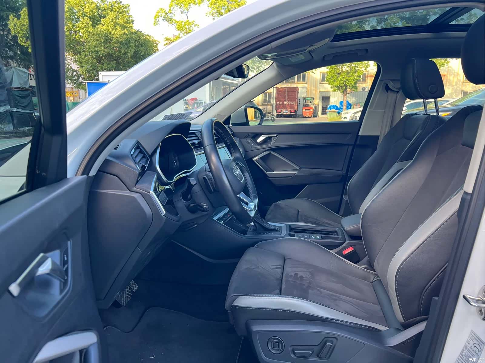 Audi Q3, 2022 8