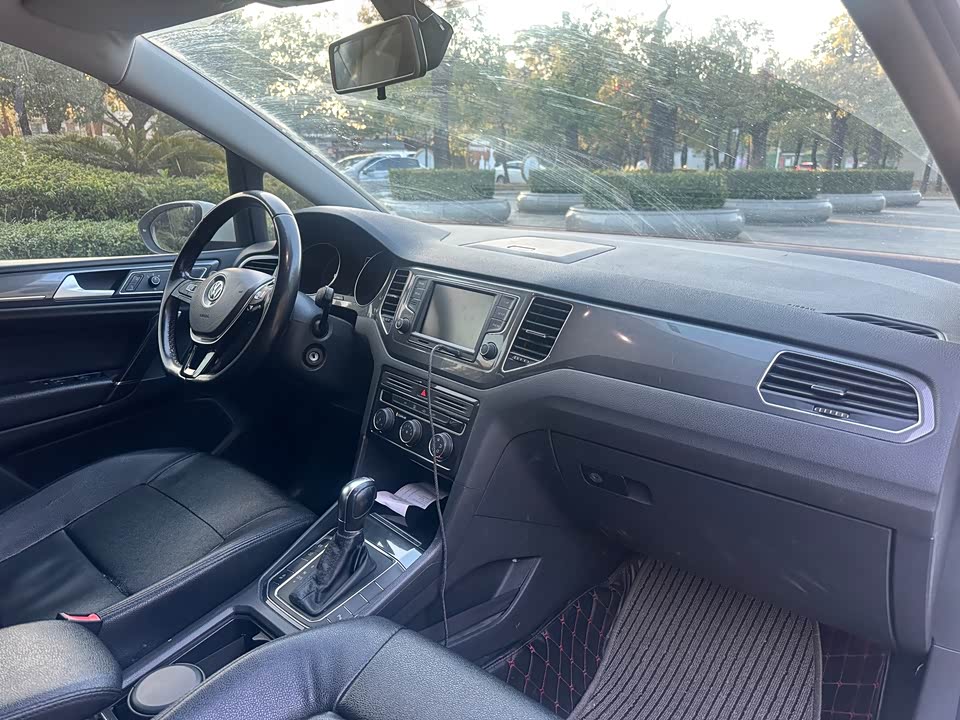 Volkswagen Golf*Jiayu