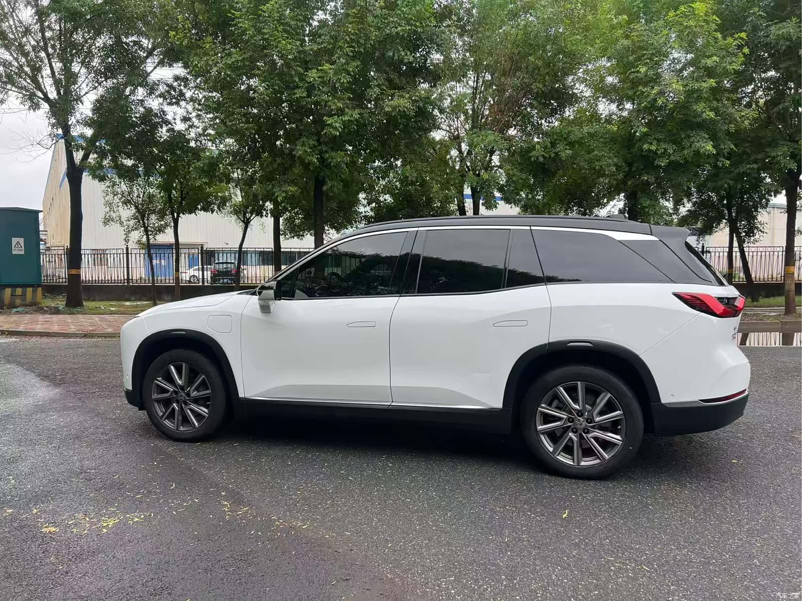 NIO ES8, 2021 8