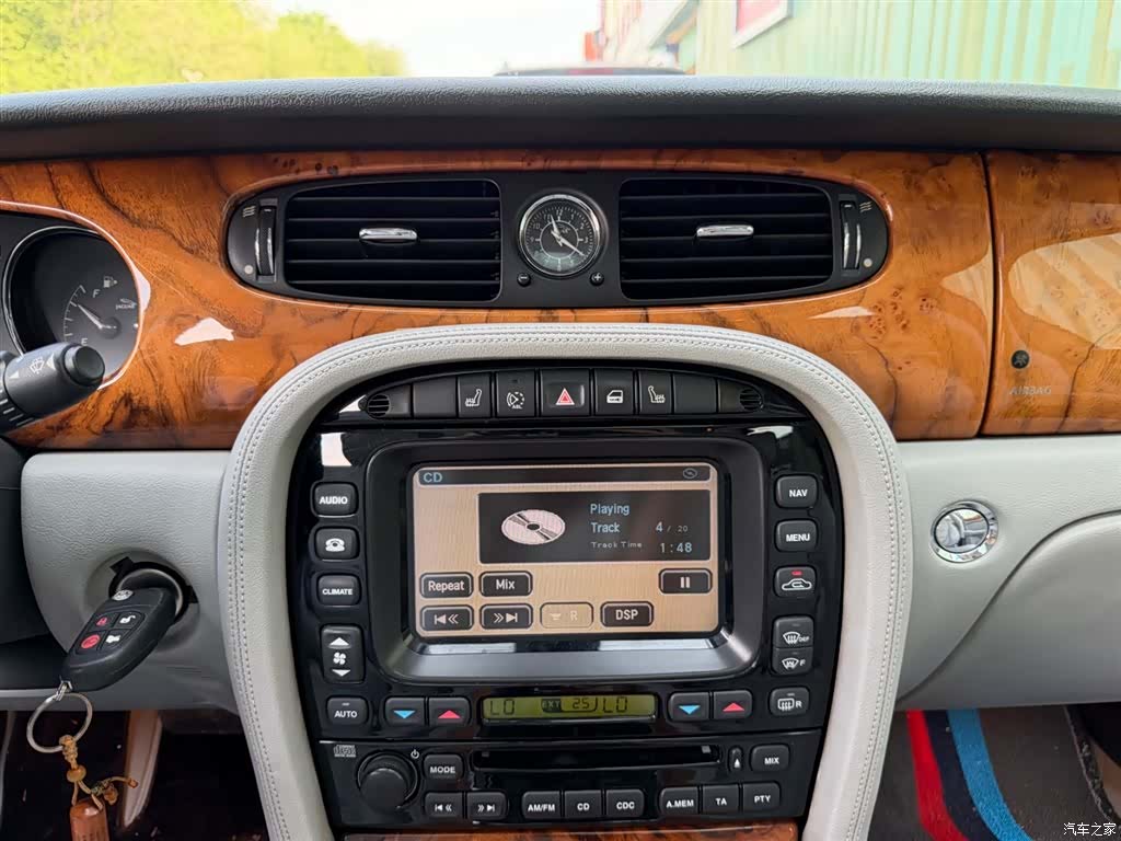 Jaguar XJ, 2006 6