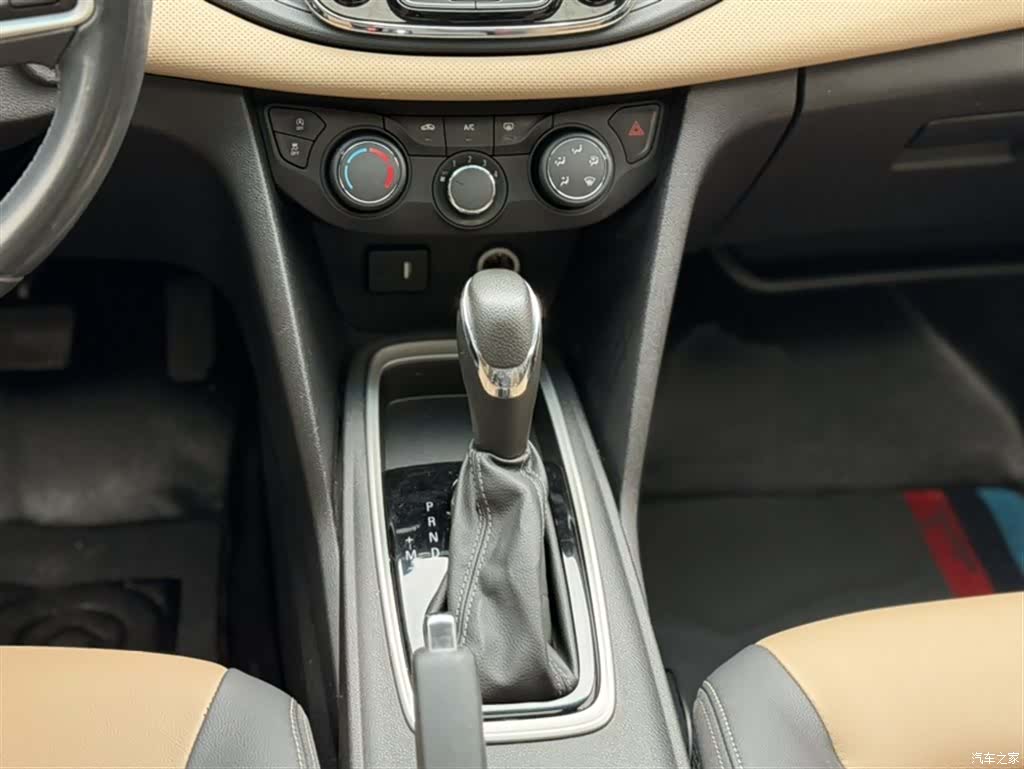 Chevrolet 320, 2021 7