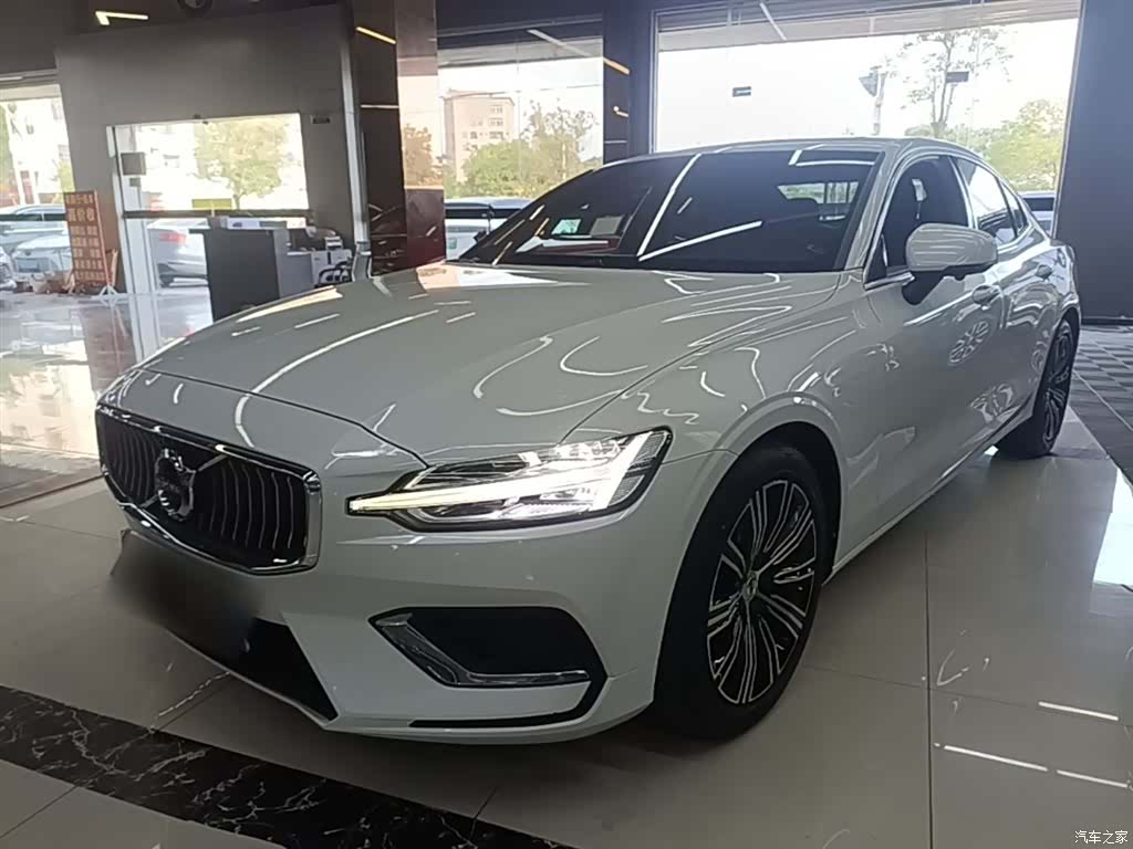 Volvo S60, 2022 2