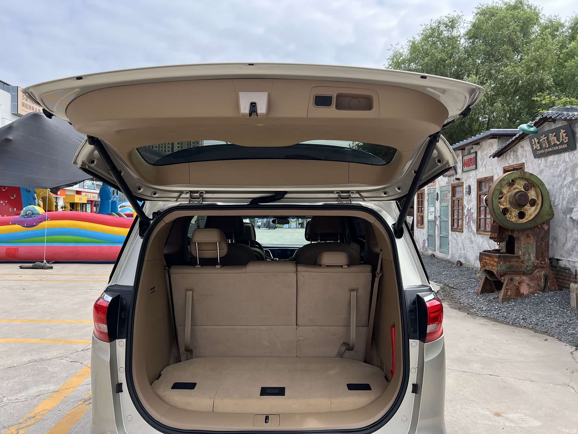 Buick GL8, 2020 10