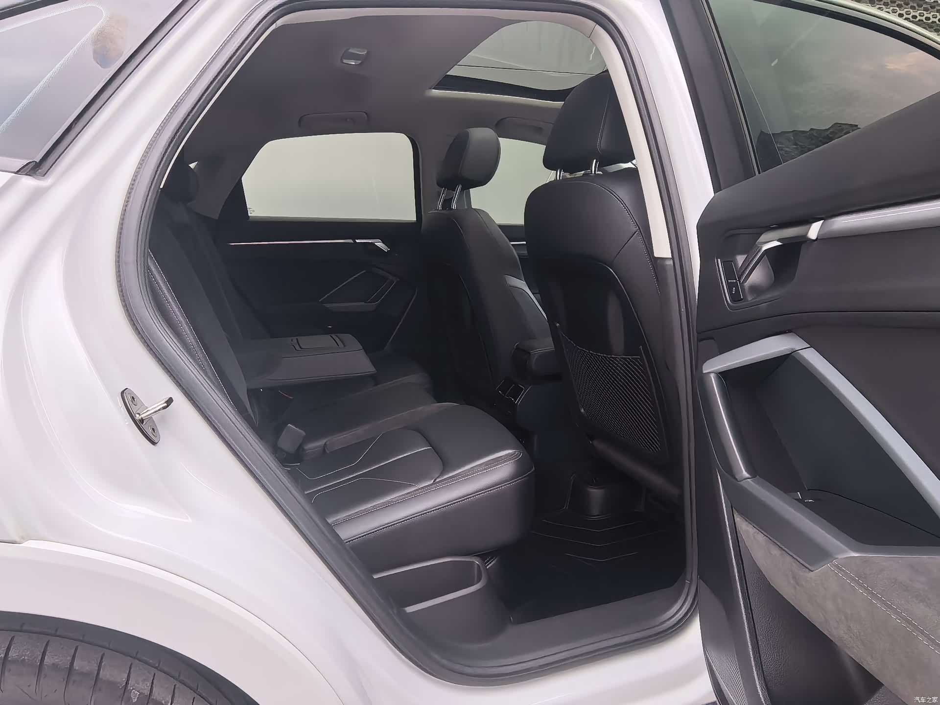 Audi Q3, 2022 8