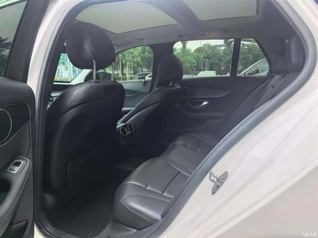 Mercedes-Benz C-Class, 2020 18