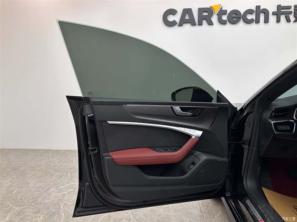 Audi A7L, 2024 15