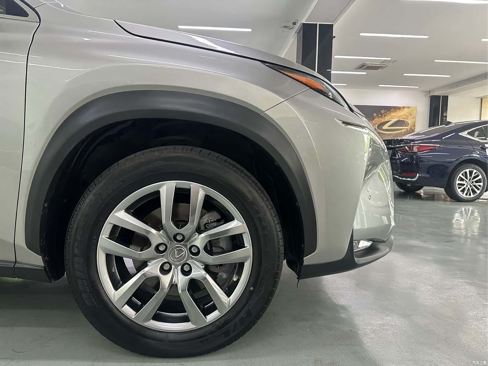 Lexus NX, 2015 8