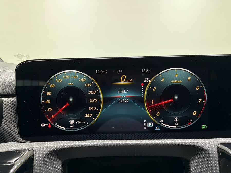Mercedes-Benz A-Class 2023, фото 22