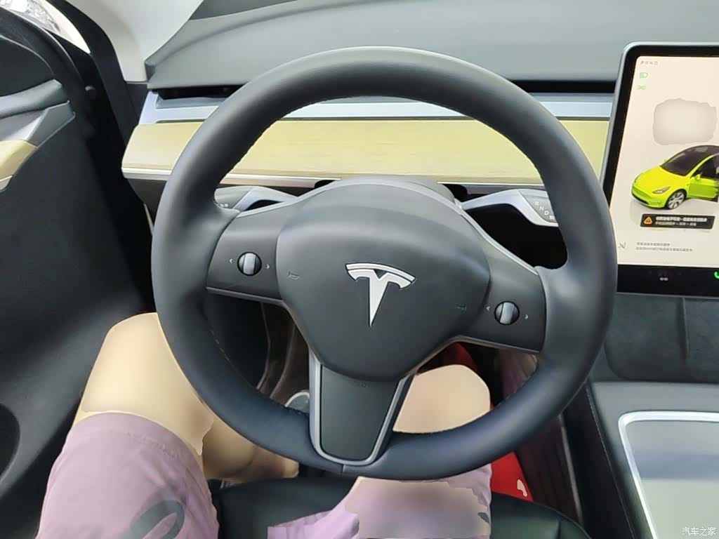 Tesla Model Y, 2023 11