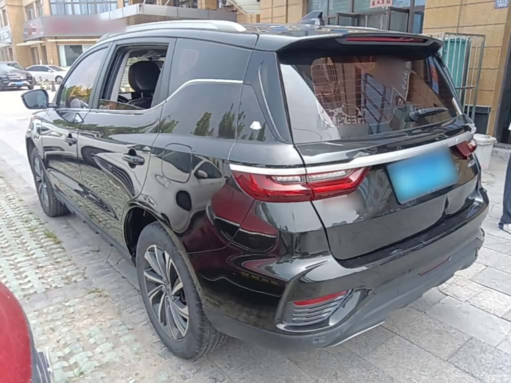 Geely X6, 2021 все фото