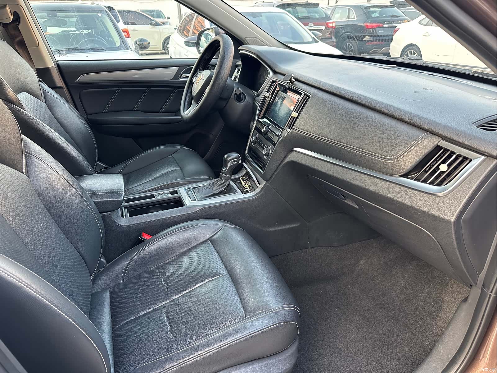 Roewe RX5, 2017 8