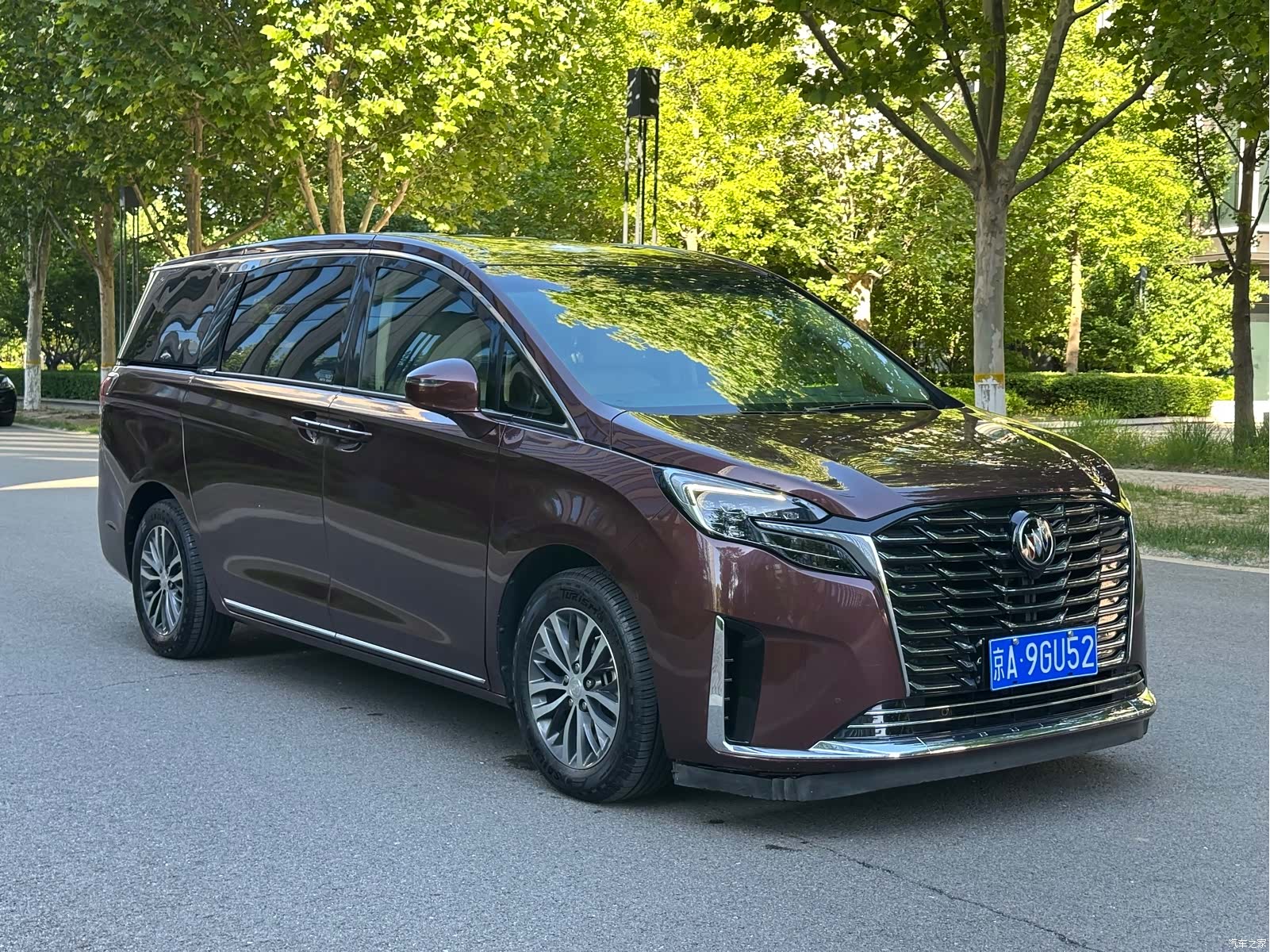 Buick GL8, 2023 3