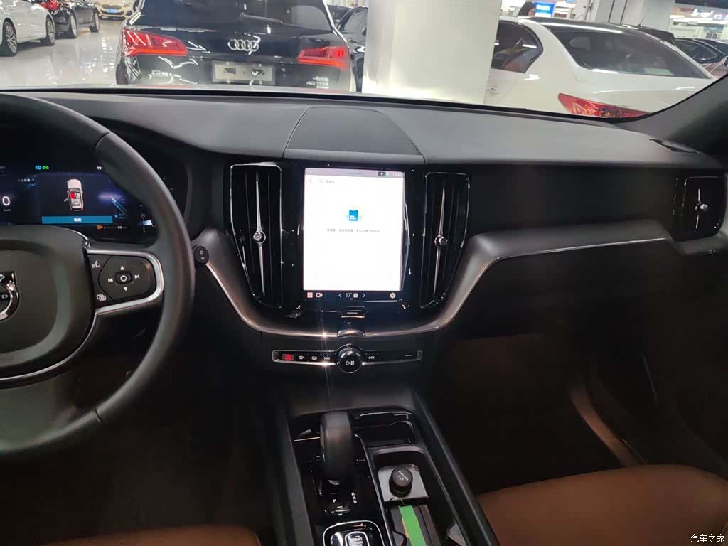 Volvo XC60, 2025 13