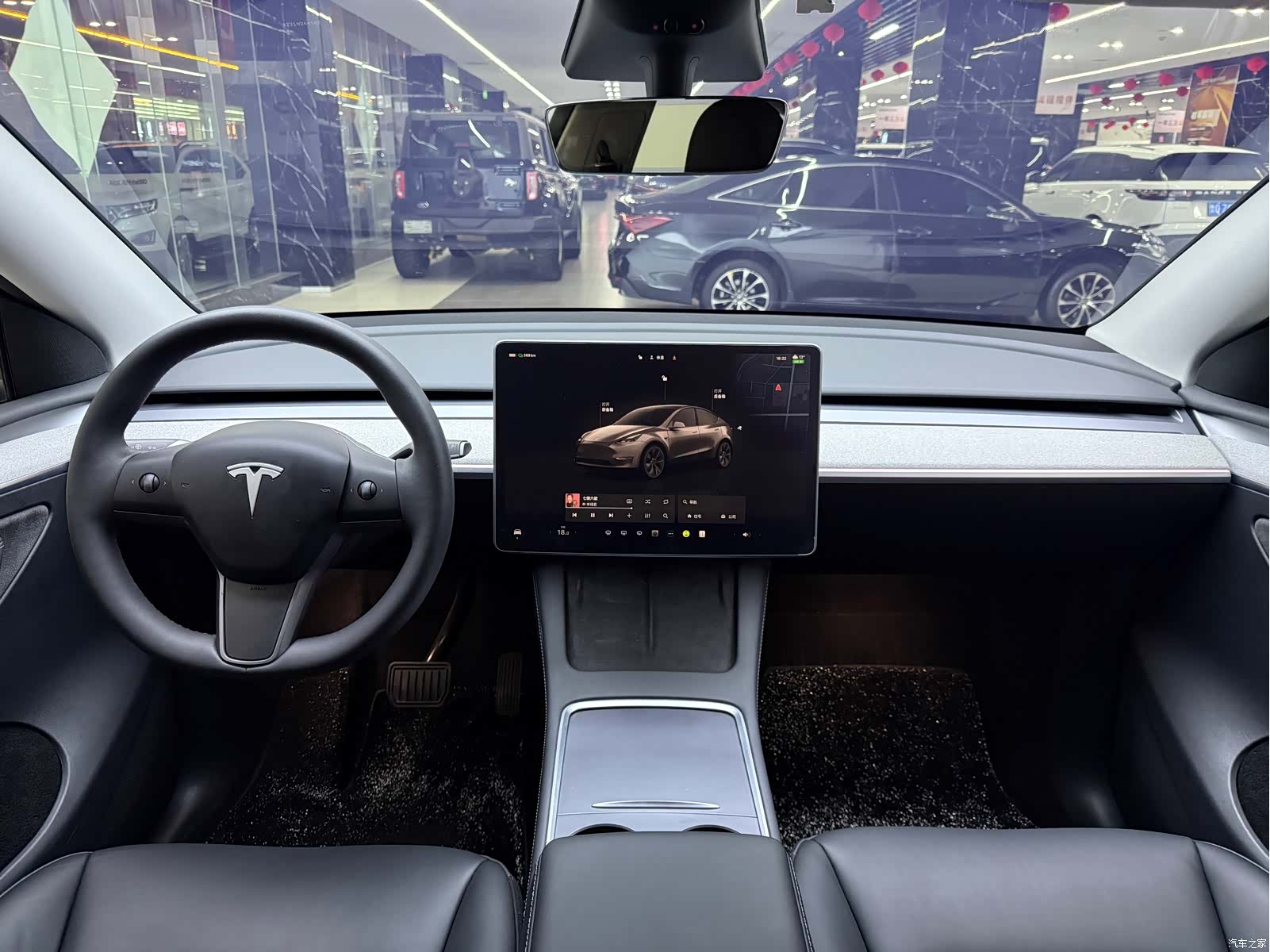 Tesla Model Y, 2024 8