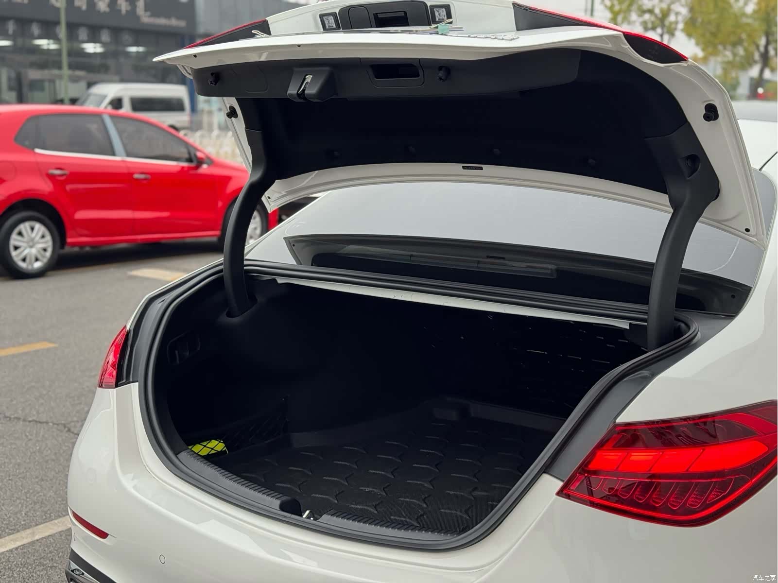 Mercedes-Benz C-Class, 2024 40
