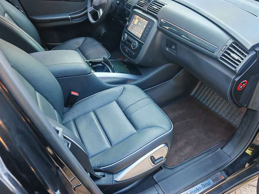 Mercedes-Benz R-Class 2017, фото 9