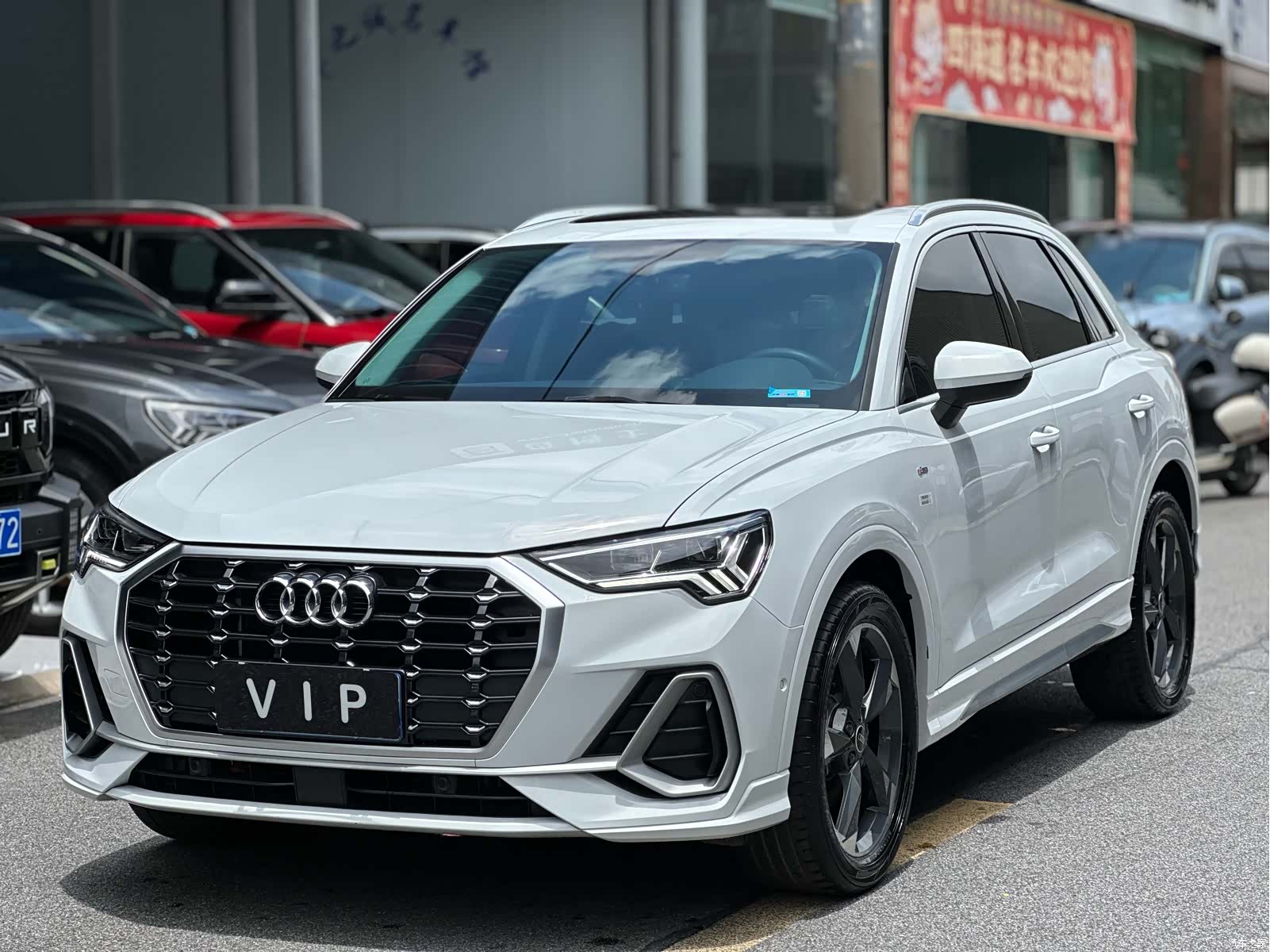 Audi Q3, 2022 1