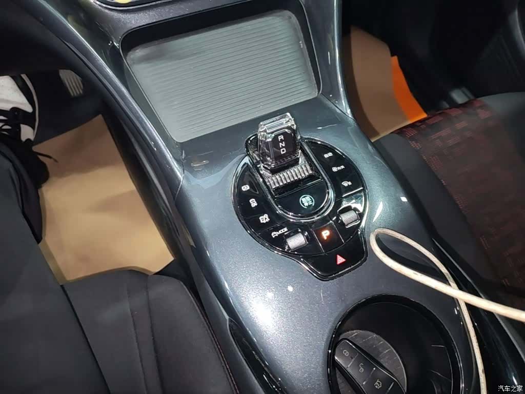 BYD E2, 2024 14