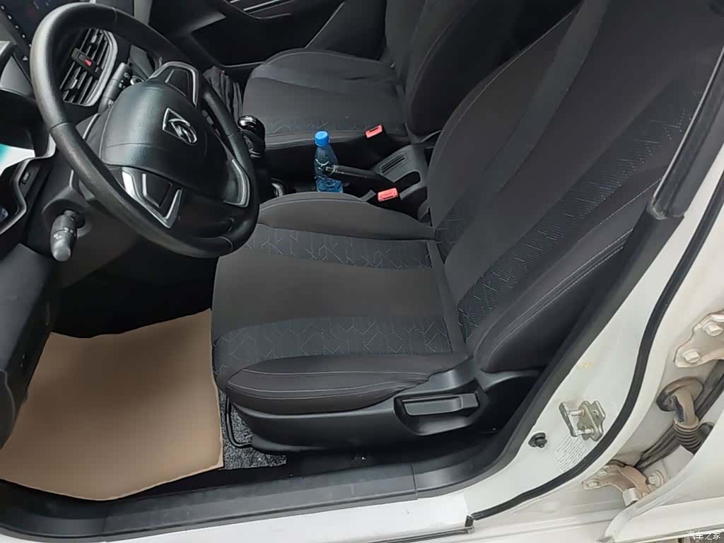 Wuling 310, 2017 15