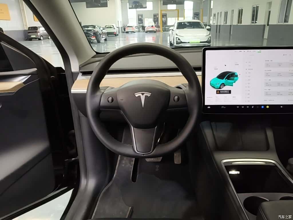 Tesla Model Y, 2021 11