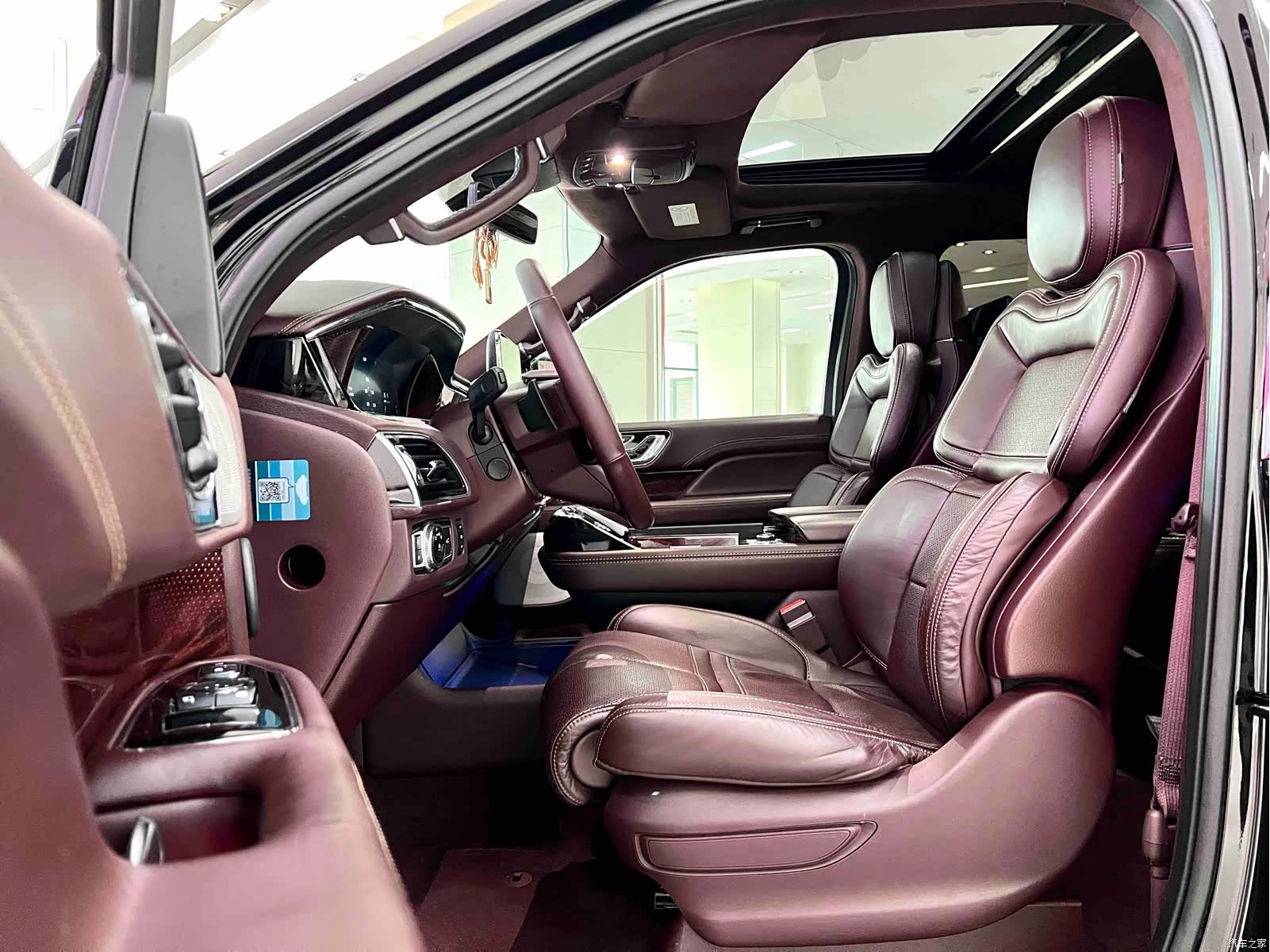 Lincoln Navigator, 2021 7