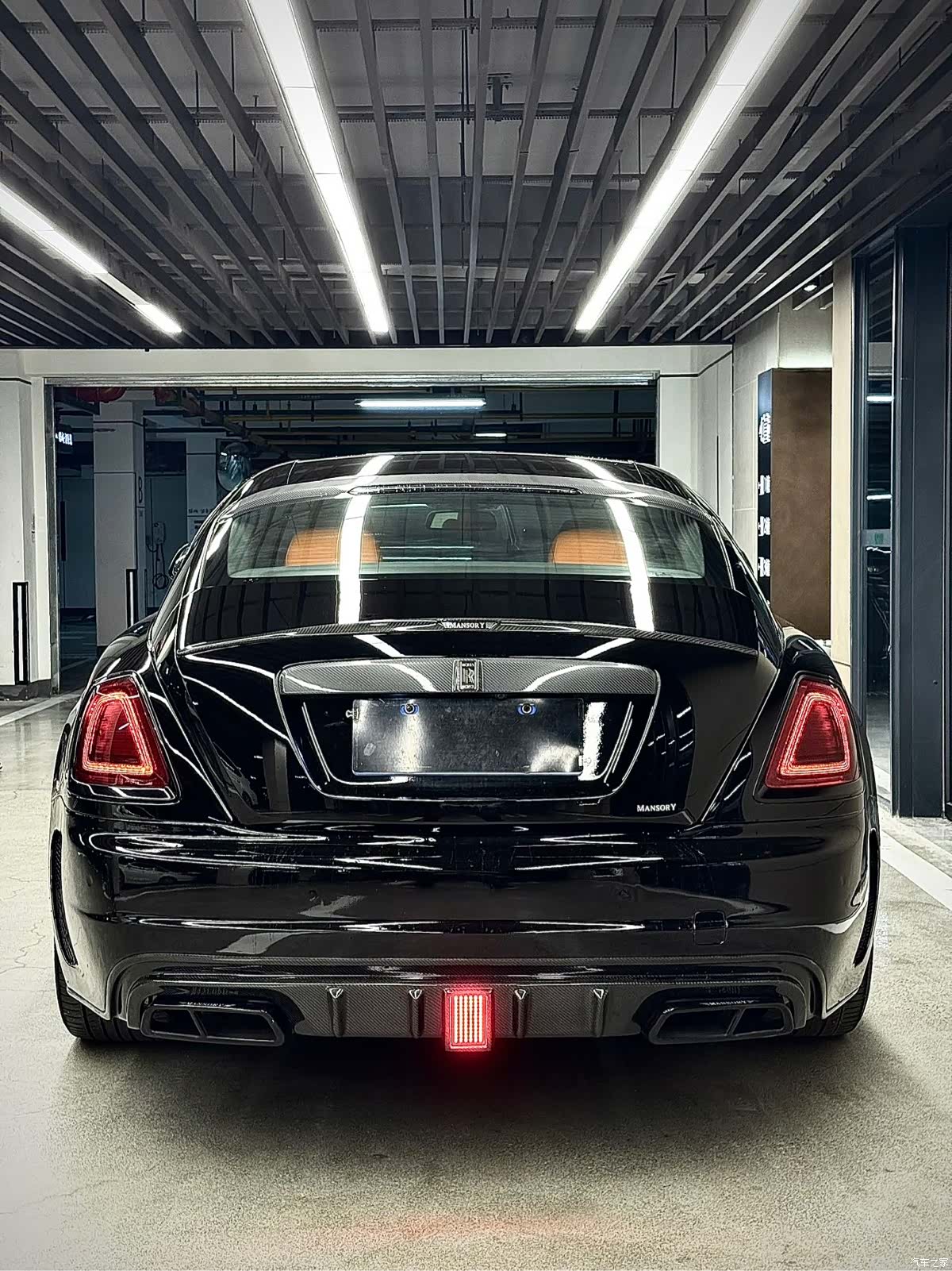 Rolls-Royce Wraith, 2016 4