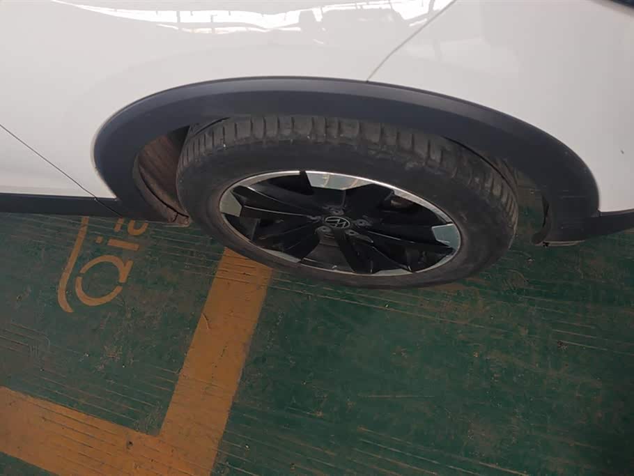 Volkswagen Exploring the shadow