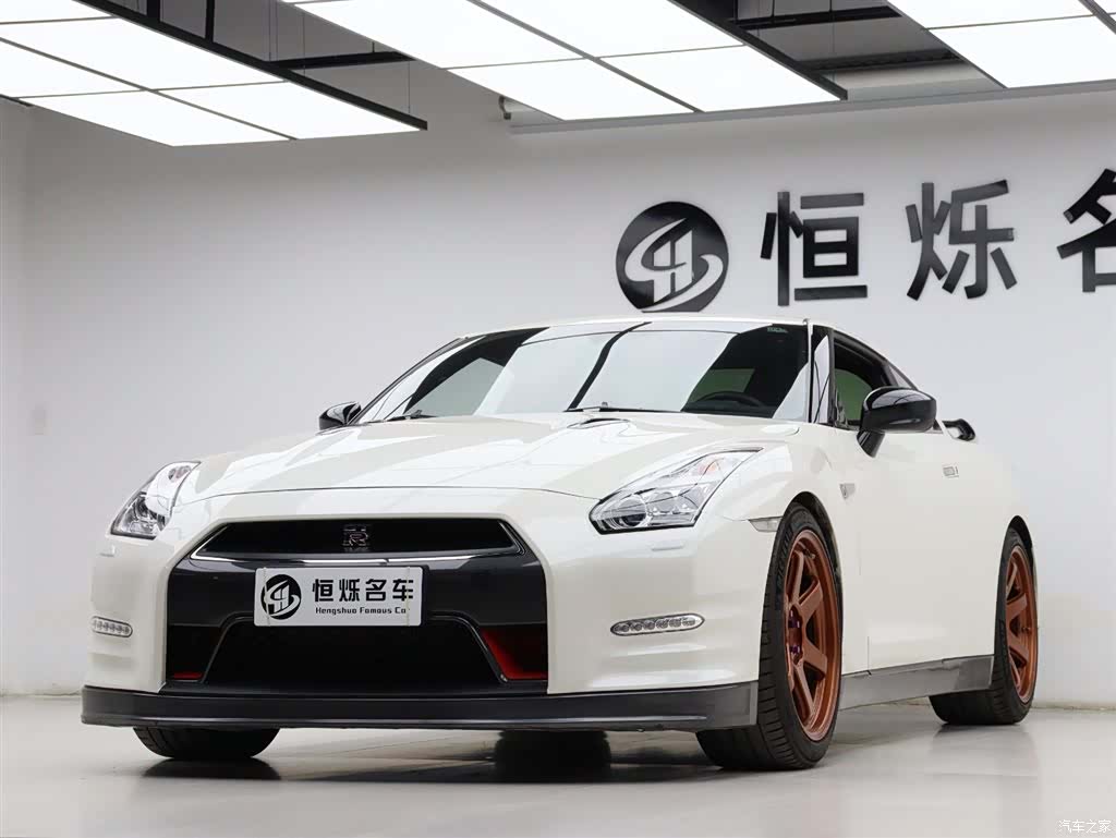 Nissan GT-R, 2017 31