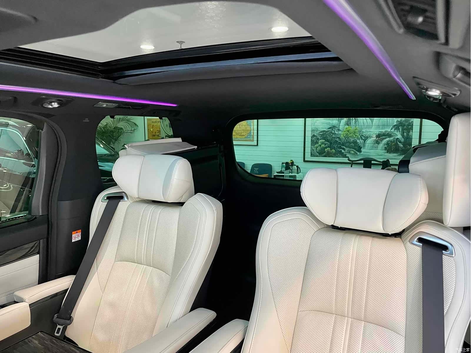 Lexus LM, 2020 39