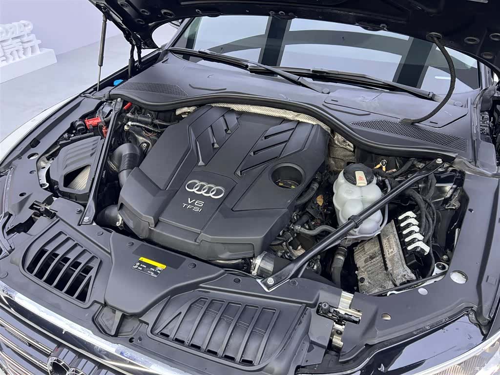 Audi A8L, 2019 26