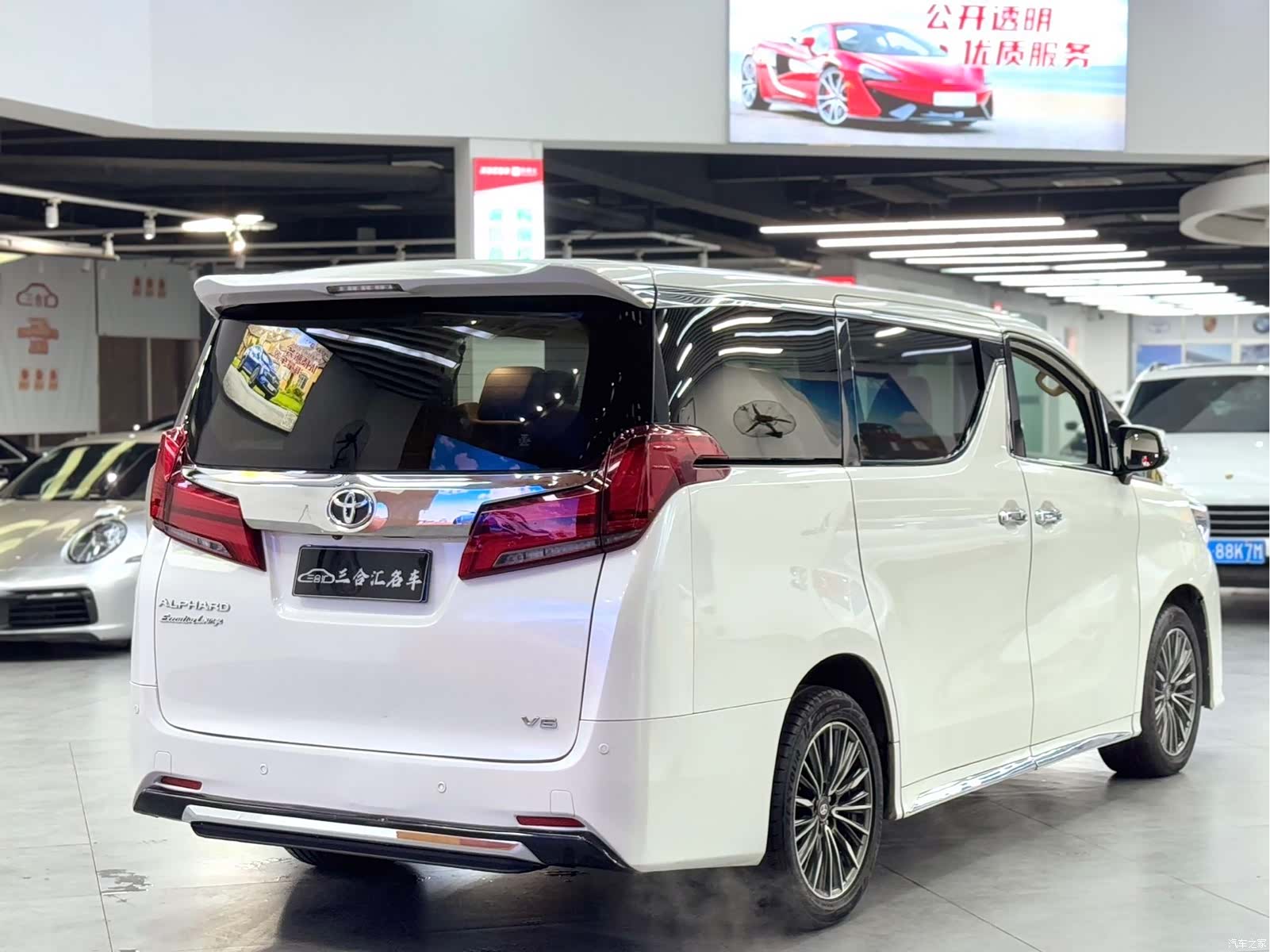 Toyota Alphard, 2018 все фото