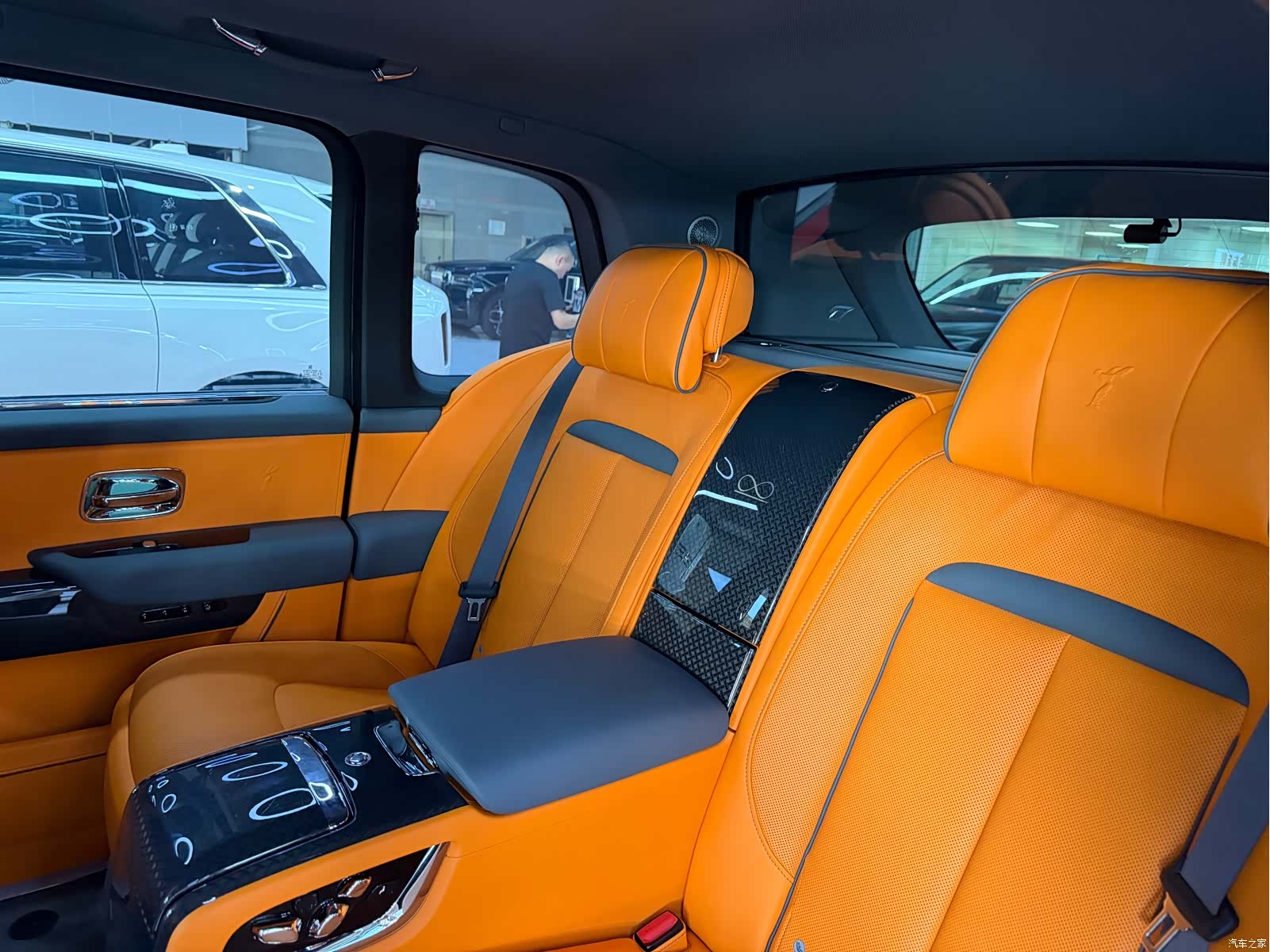 Rolls-Royce Cullinan, 2026 15