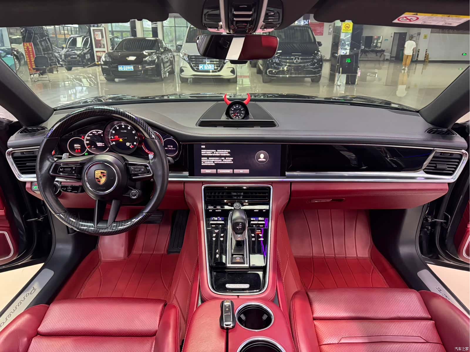 Porsche Panamera, 2022 все фото