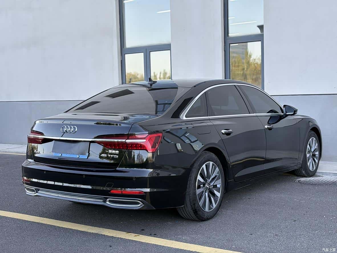 Audi A6L, 2020 все фото