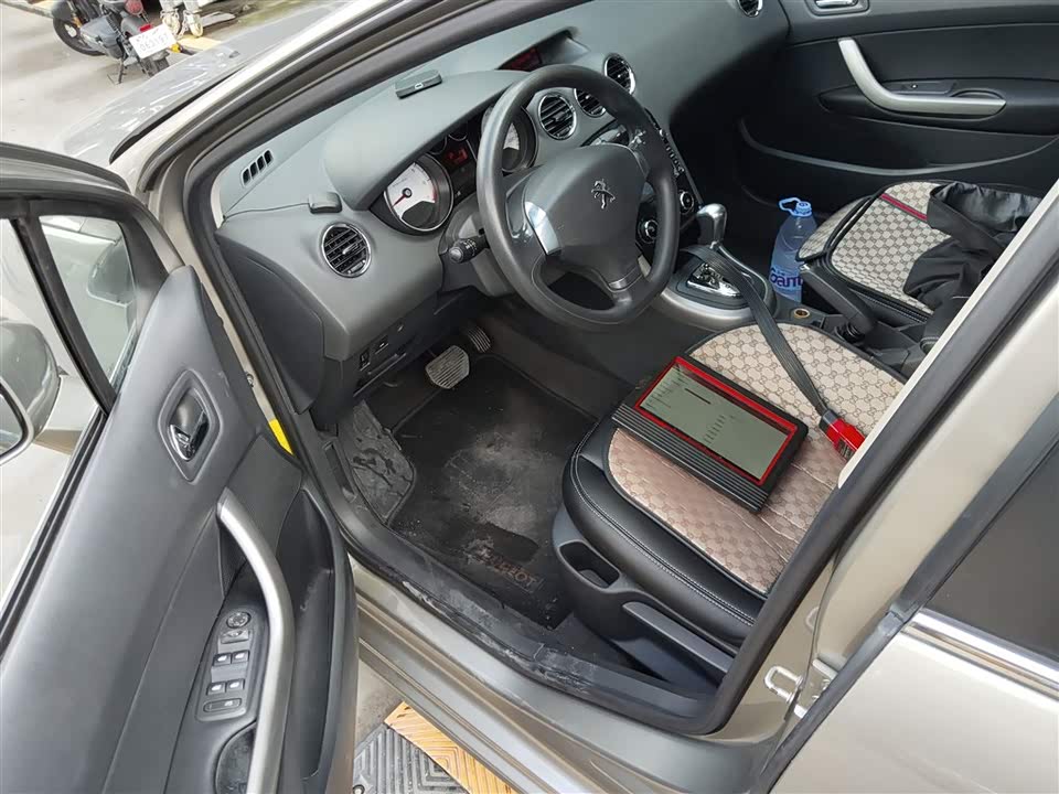 Peugeot 408 Peugeot 408