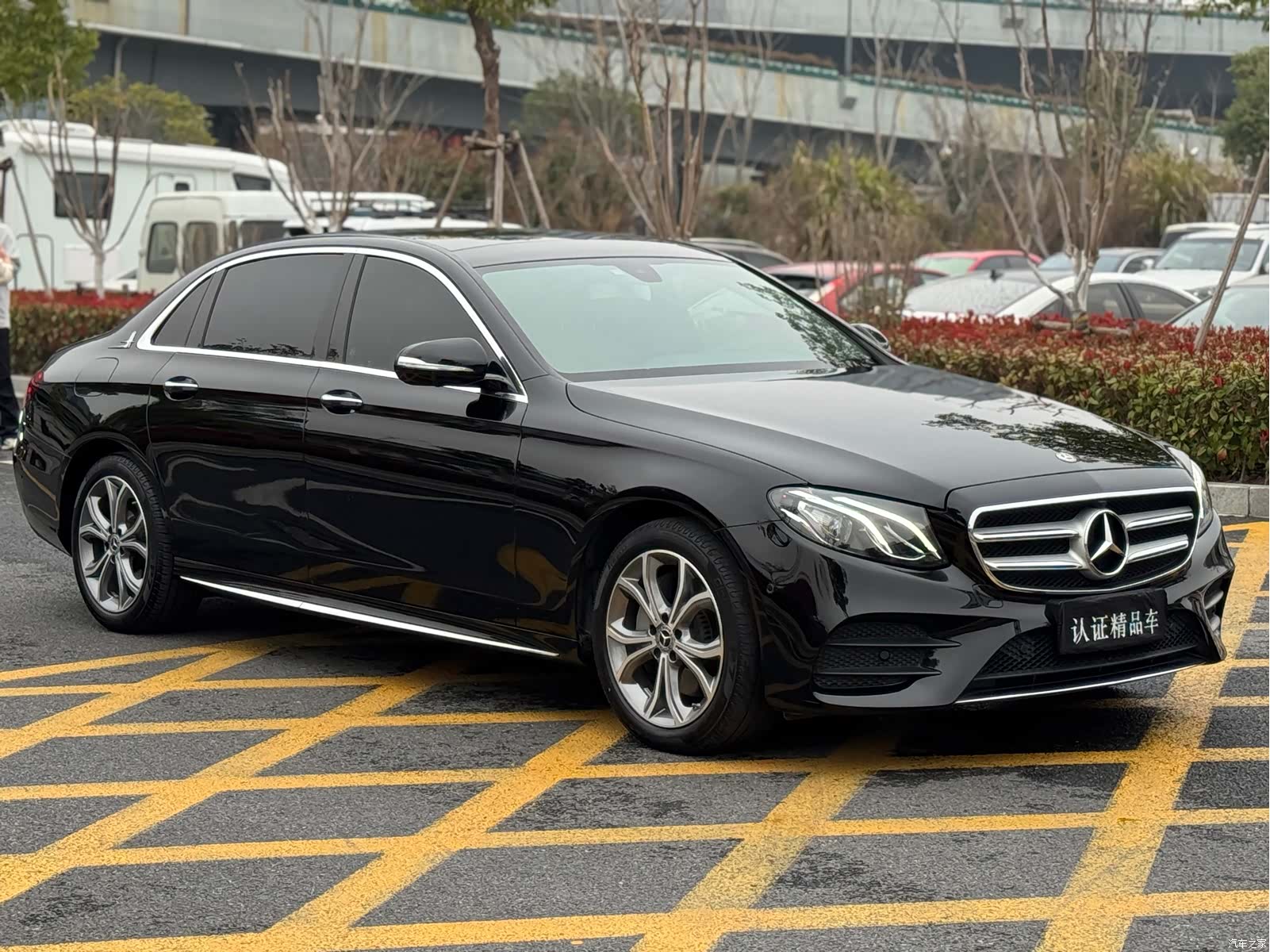 Mercedes-Benz E-Class, 2020 3