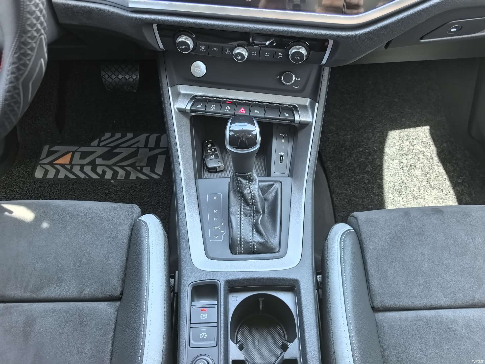 Audi Q3, 2020 16