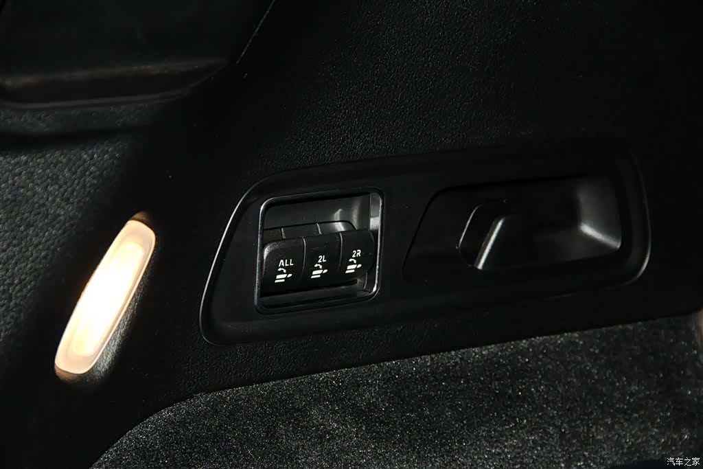 Mercedes-Benz GLS, 2024 31