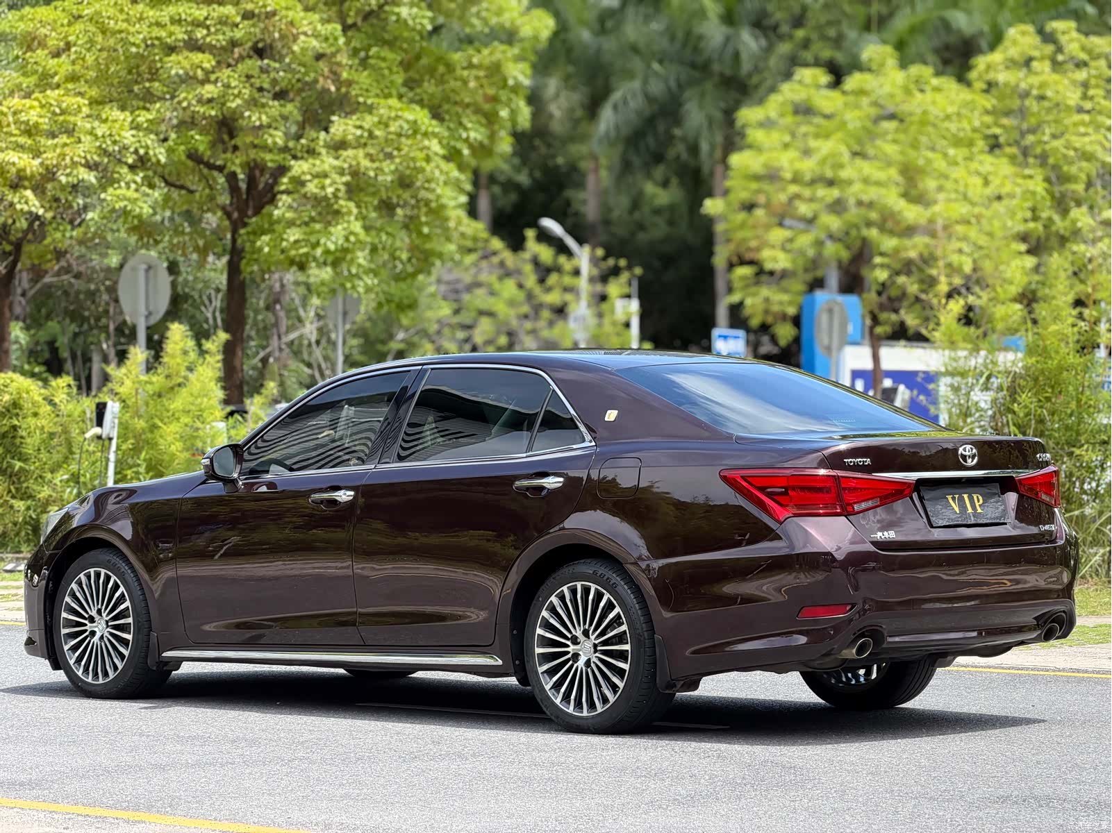 Toyota Crown, 2018 11