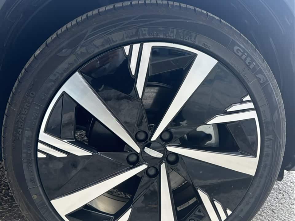 Geely Atlas L Geely Atlas L