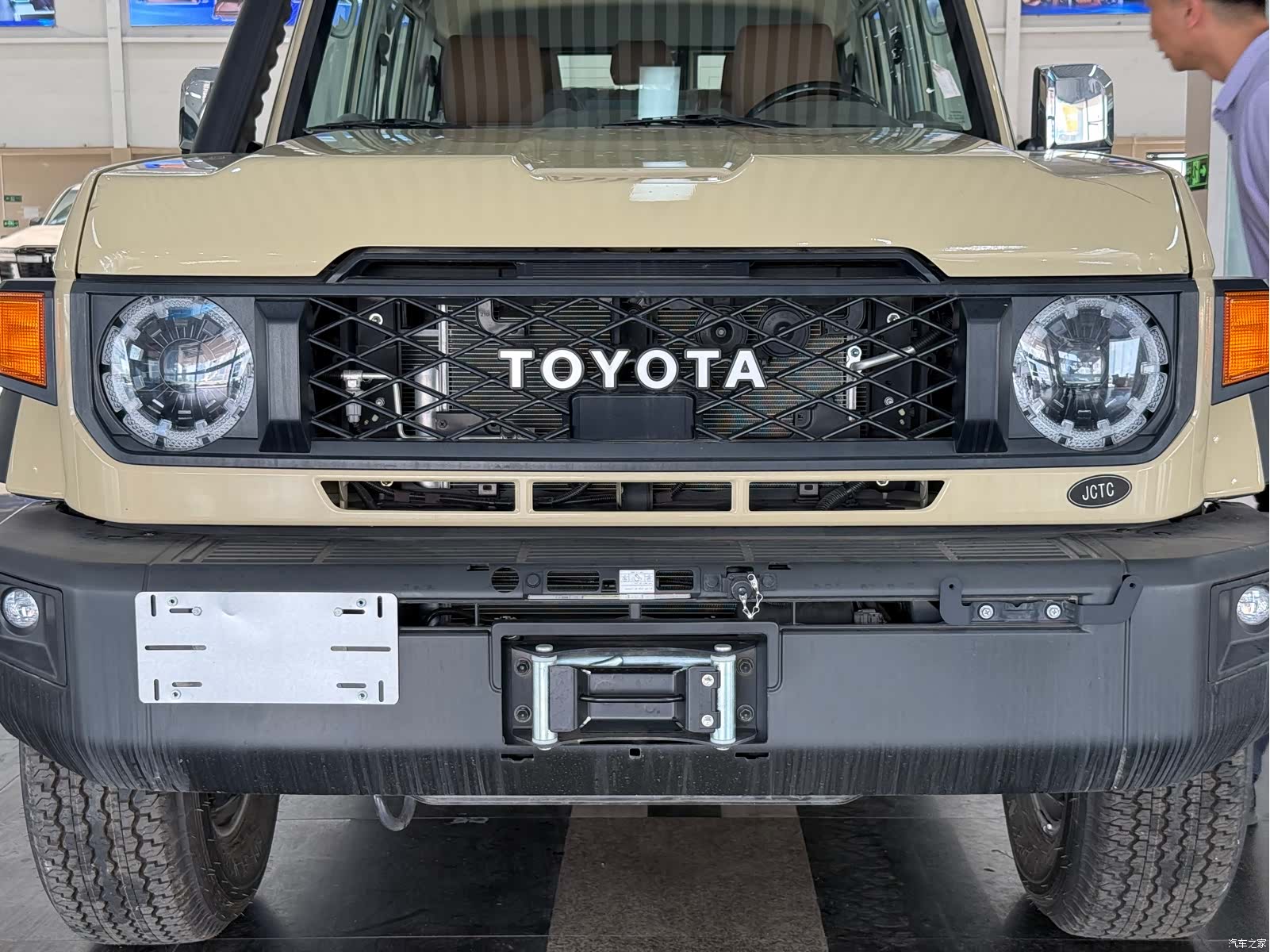 Toyota Land Cruiser, 1900 все фото